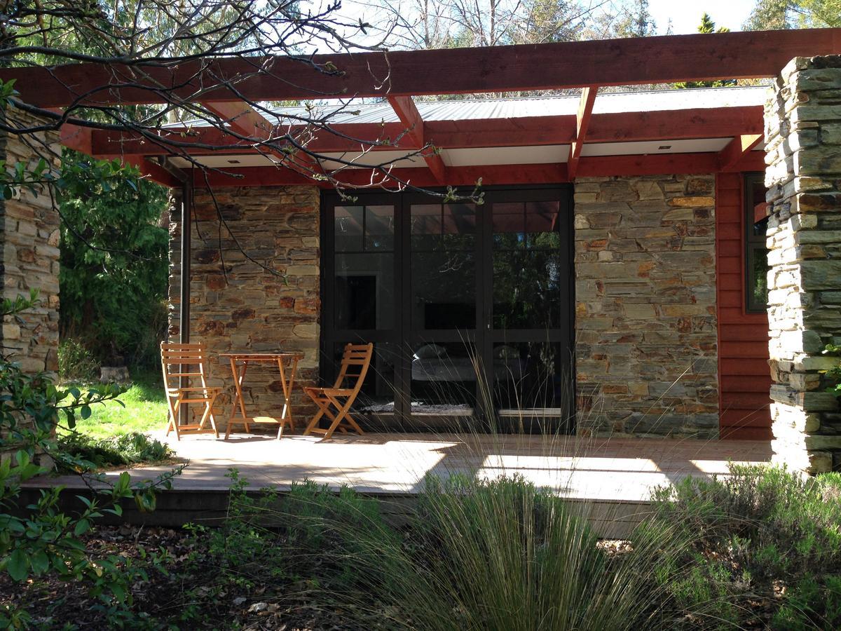 Lye Bow Lake Suite Alexandra Exterior photo